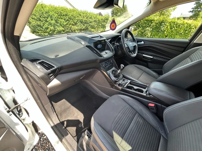2025 Ford Kuga