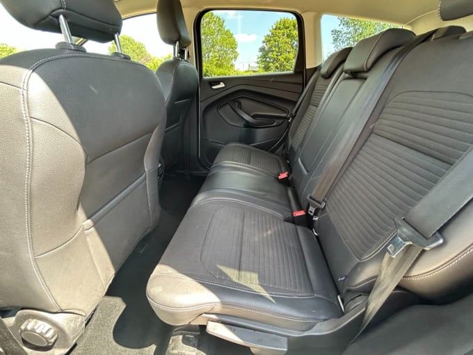 2025 Ford Kuga