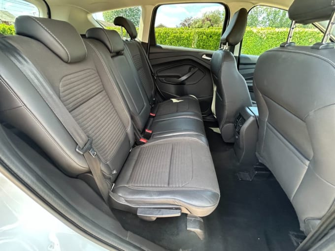 2025 Ford Kuga