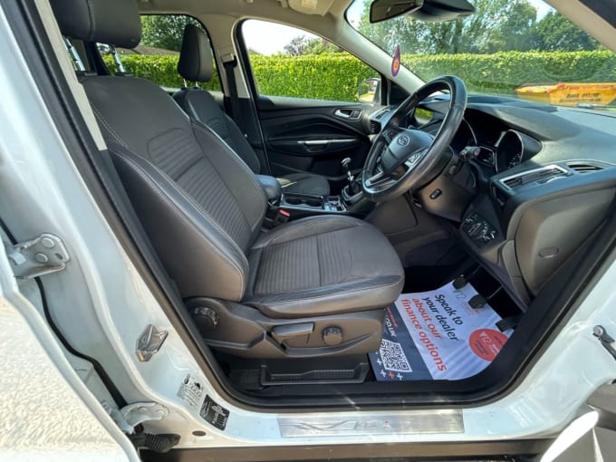 2025 Ford Kuga