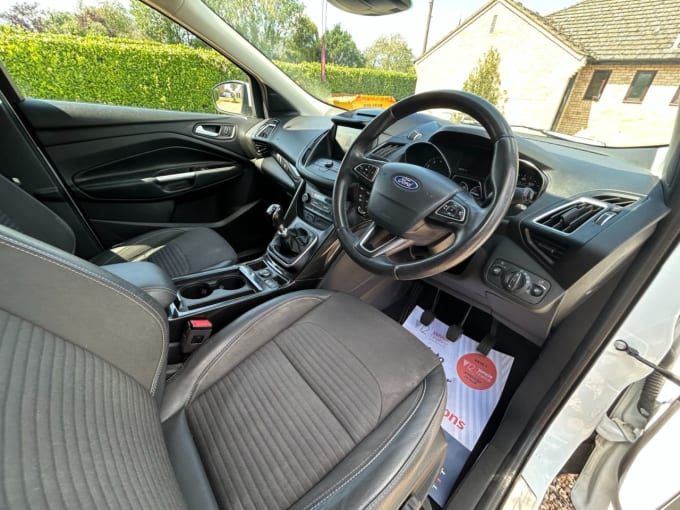 2025 Ford Kuga