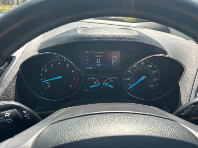 2025 Ford Kuga