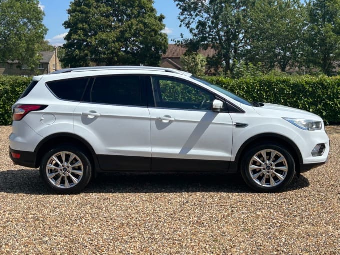2025 Ford Kuga