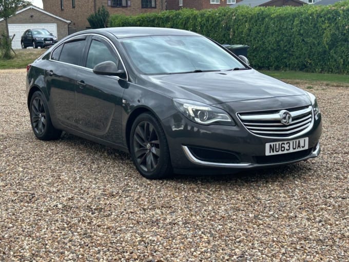 2025 Vauxhall Insignia