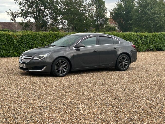 2025 Vauxhall Insignia