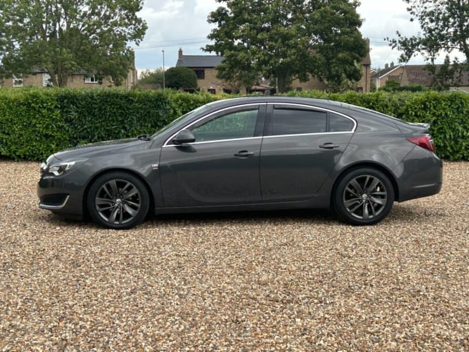 2025 Vauxhall Insignia