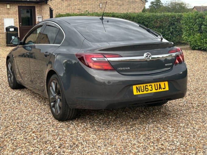 2025 Vauxhall Insignia