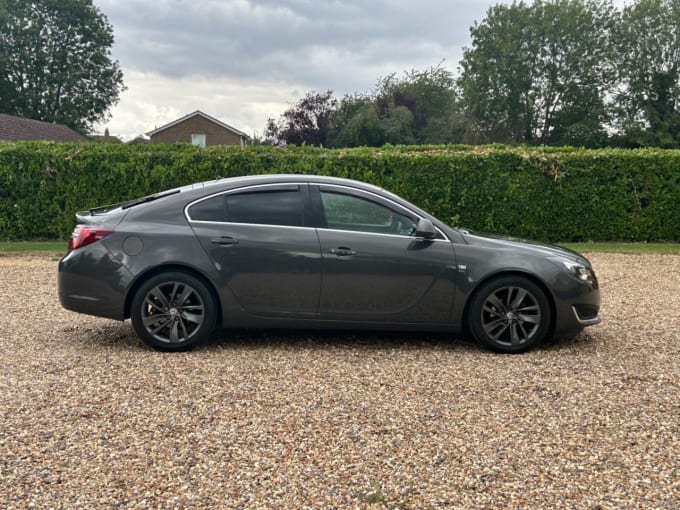 2025 Vauxhall Insignia