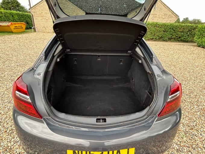 2025 Vauxhall Insignia