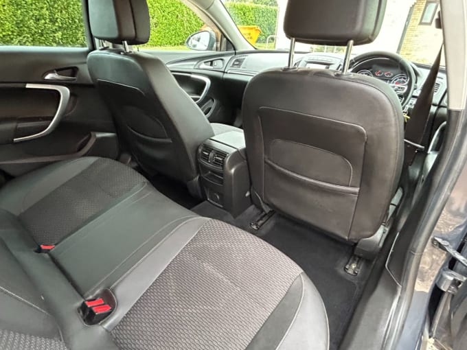 2025 Vauxhall Insignia