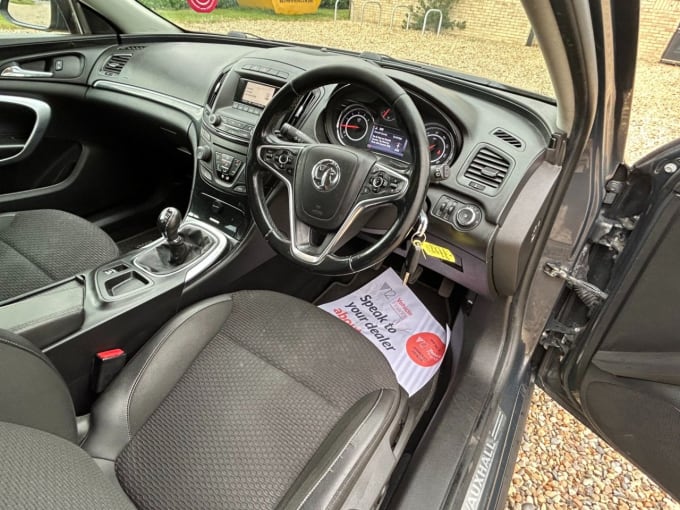 2025 Vauxhall Insignia