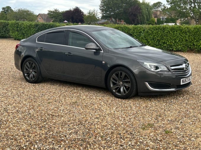 2025 Vauxhall Insignia