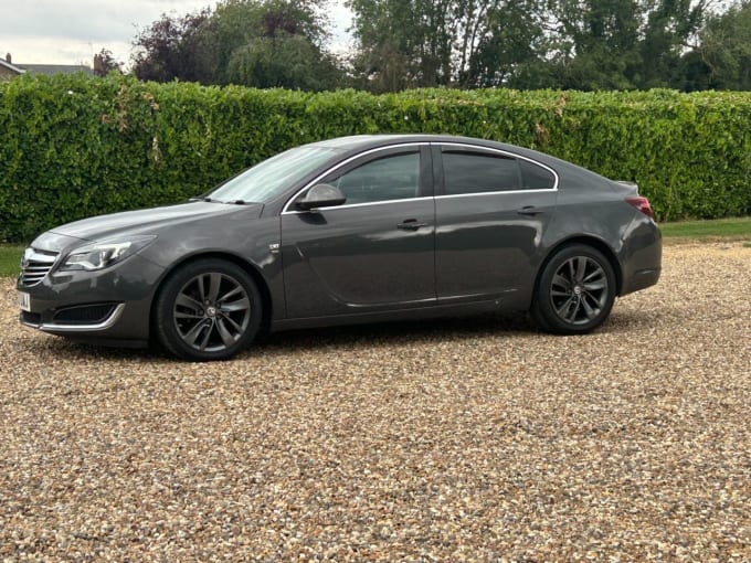 2025 Vauxhall Insignia