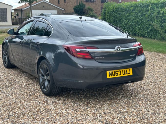 2025 Vauxhall Insignia