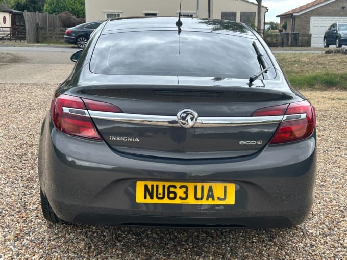 2025 Vauxhall Insignia