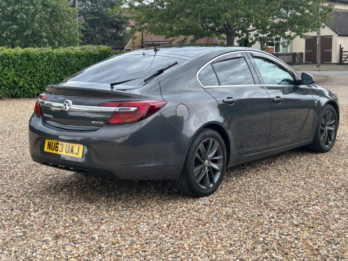 2025 Vauxhall Insignia