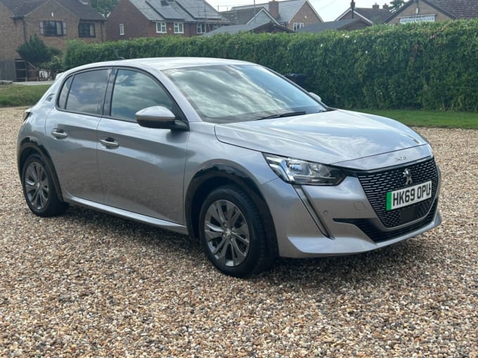 2025 Peugeot E-208