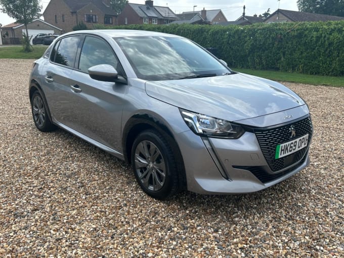 2025 Peugeot E-208