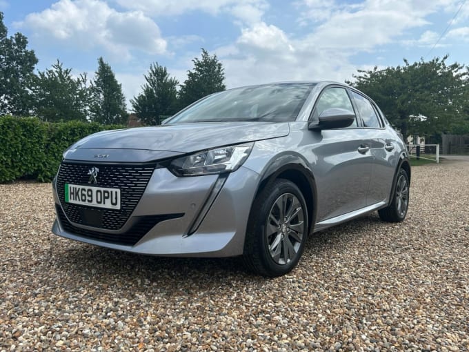 2025 Peugeot E-208