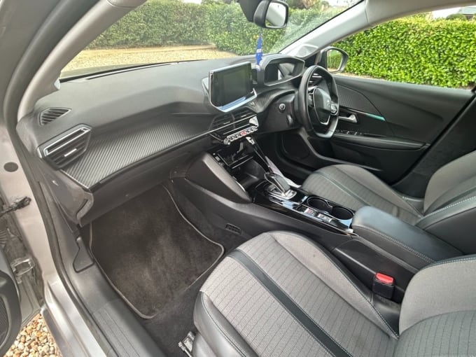 2025 Peugeot E-208