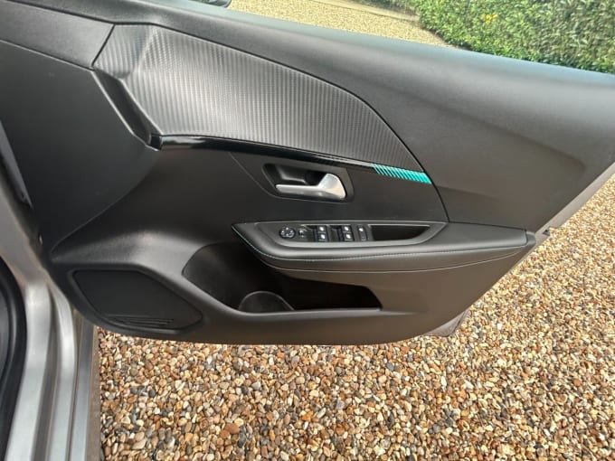 2025 Peugeot E-208