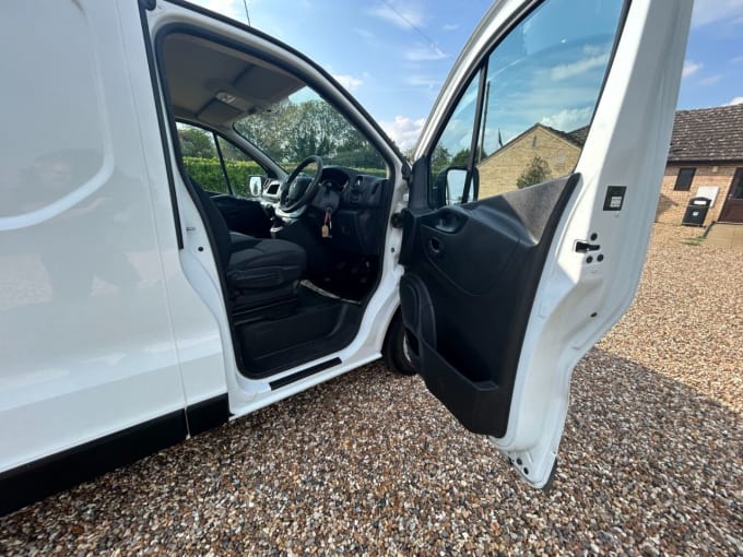 2025 Renault Trafic