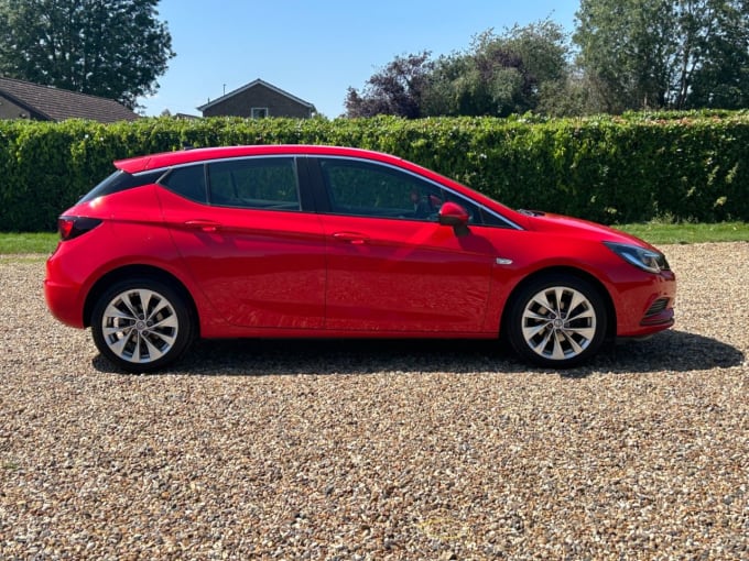 2025 Vauxhall Astra