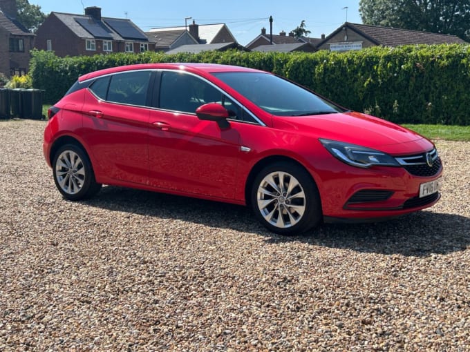 2025 Vauxhall Astra