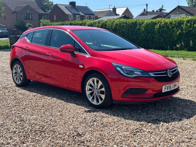 2025 Vauxhall Astra