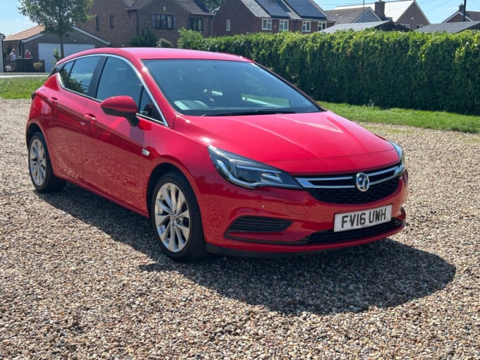 2025 Vauxhall Astra