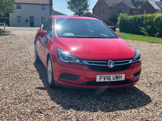 2025 Vauxhall Astra