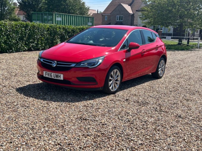 2025 Vauxhall Astra