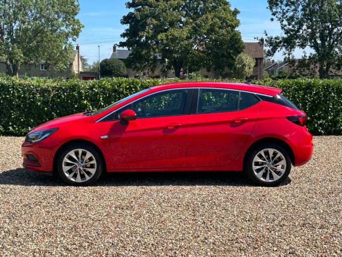 2025 Vauxhall Astra