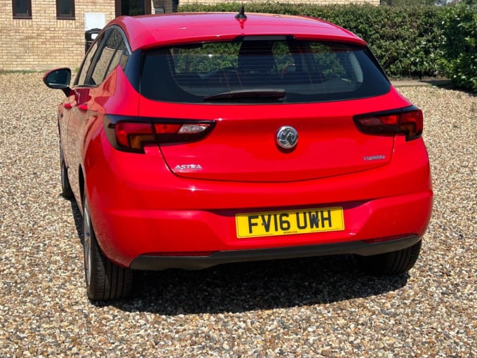 2025 Vauxhall Astra