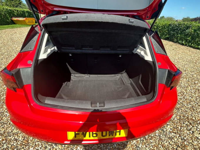 2025 Vauxhall Astra