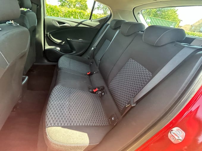 2025 Vauxhall Astra