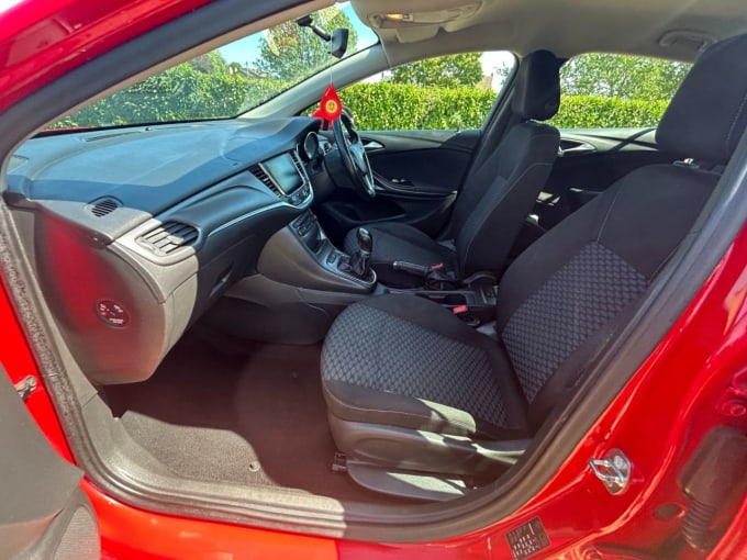 2025 Vauxhall Astra