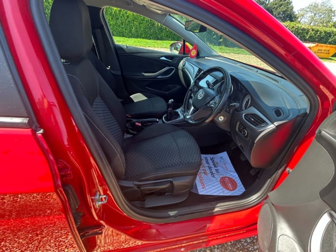 2025 Vauxhall Astra