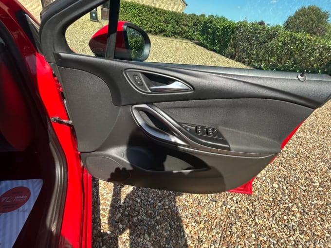 2025 Vauxhall Astra