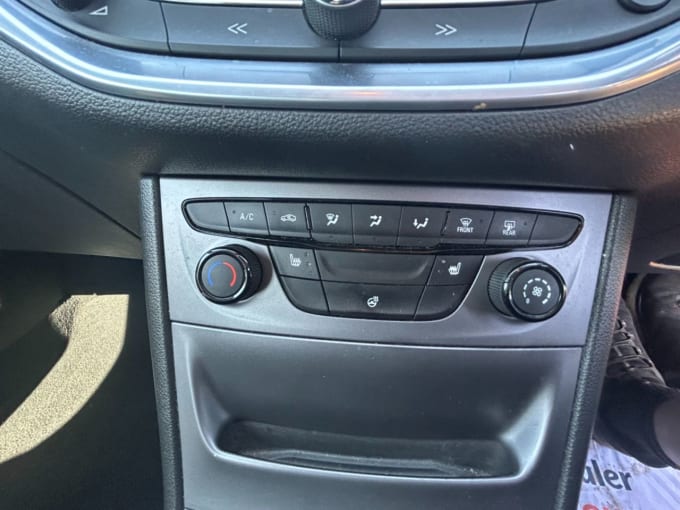 2025 Vauxhall Astra