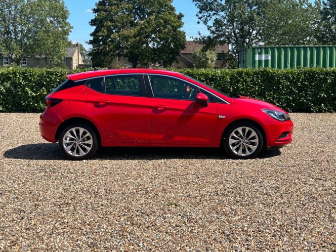 2025 Vauxhall Astra