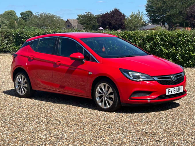 2025 Vauxhall Astra
