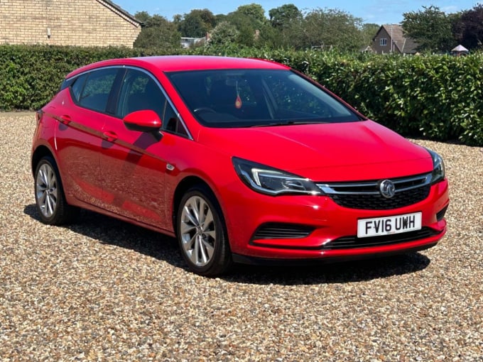 2025 Vauxhall Astra