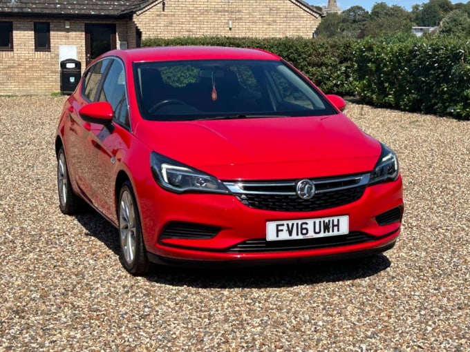 2025 Vauxhall Astra