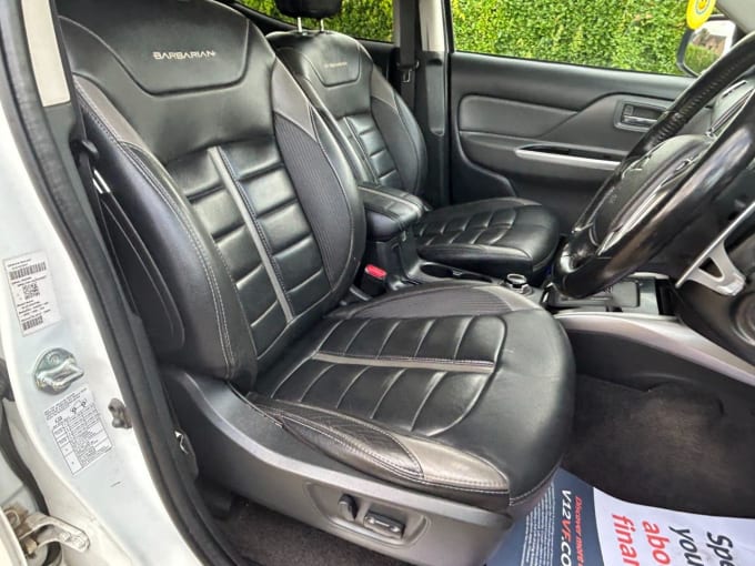 2025 Mitsubishi L200
