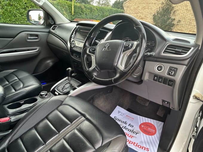 2025 Mitsubishi L200