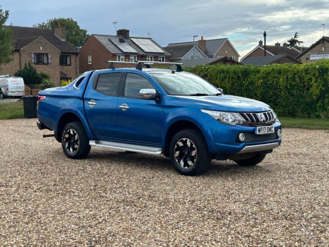 2025 Mitsubishi L200