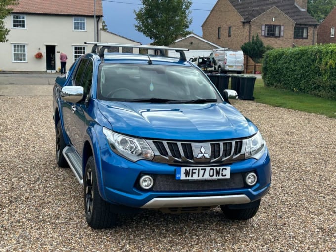 2025 Mitsubishi L200