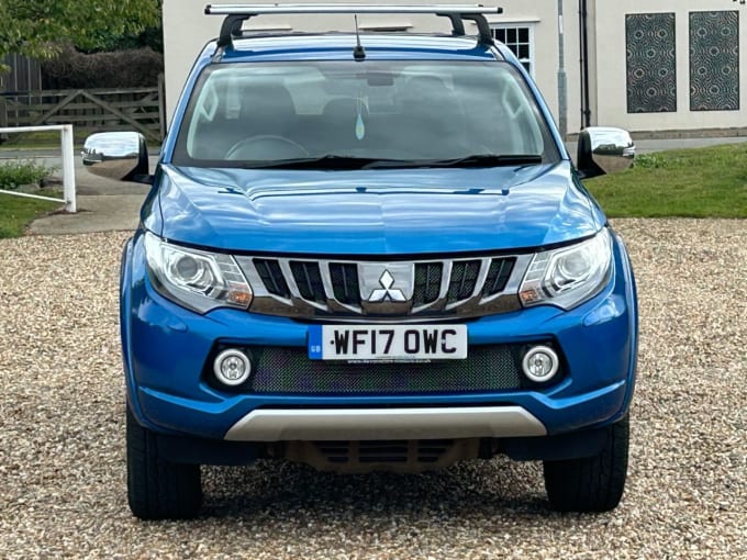 2025 Mitsubishi L200