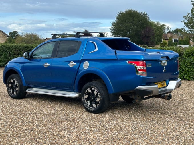 2025 Mitsubishi L200